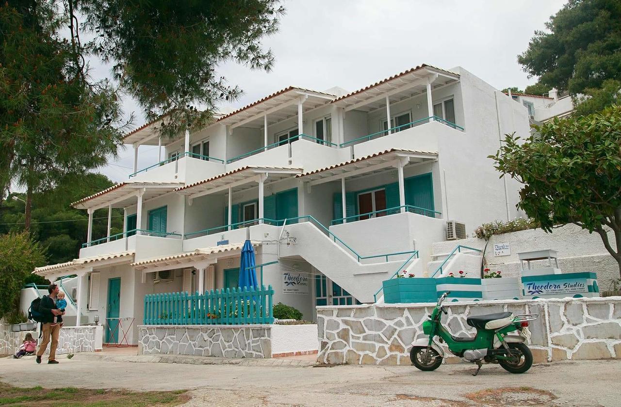 Poros Town Theodora Rooms מראה חיצוני תמונה