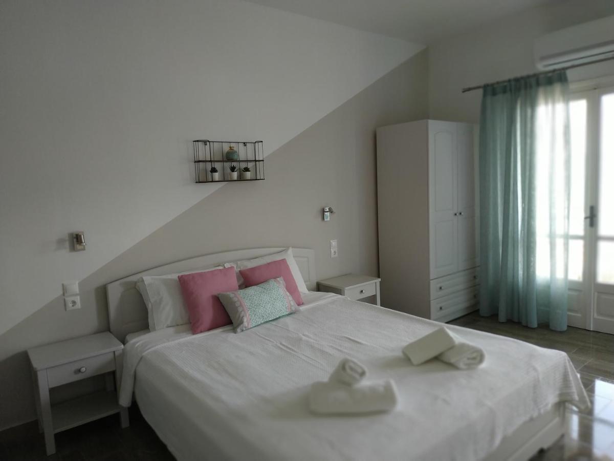 Poros Town Theodora Rooms מראה חיצוני תמונה