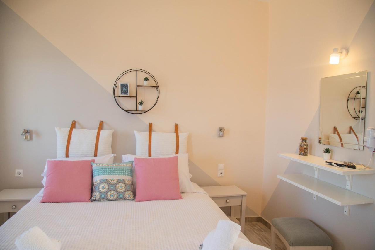 Poros Town Theodora Rooms מראה חיצוני תמונה