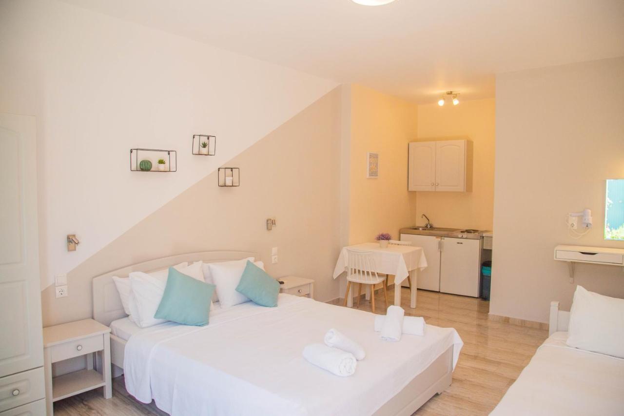 Poros Town Theodora Rooms מראה חיצוני תמונה
